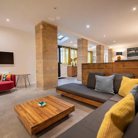 Appartement Paridily Circus Parijs